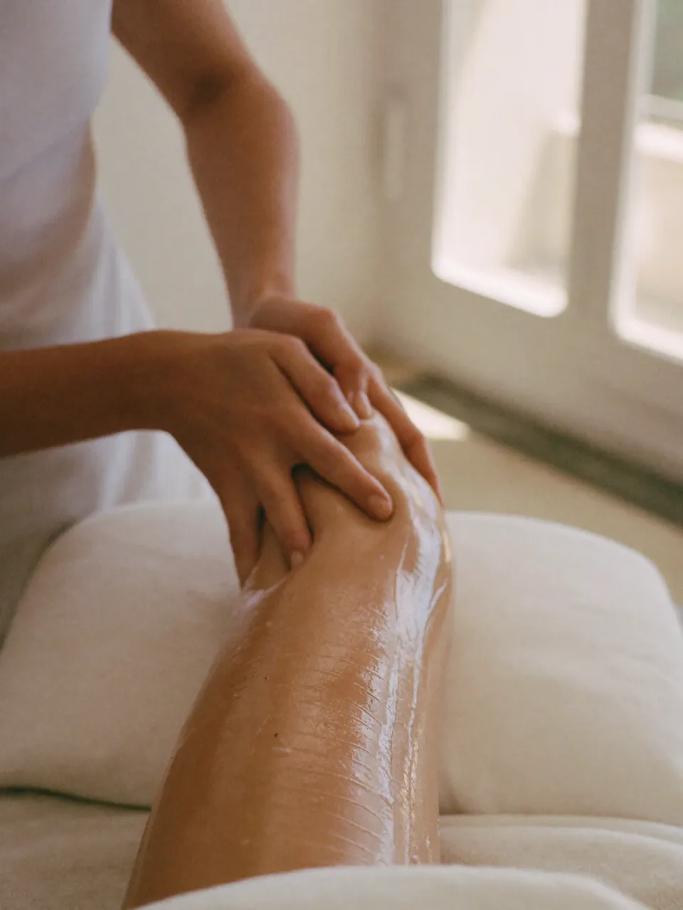 Masaje Piernas Cansadas · edel.Clinic